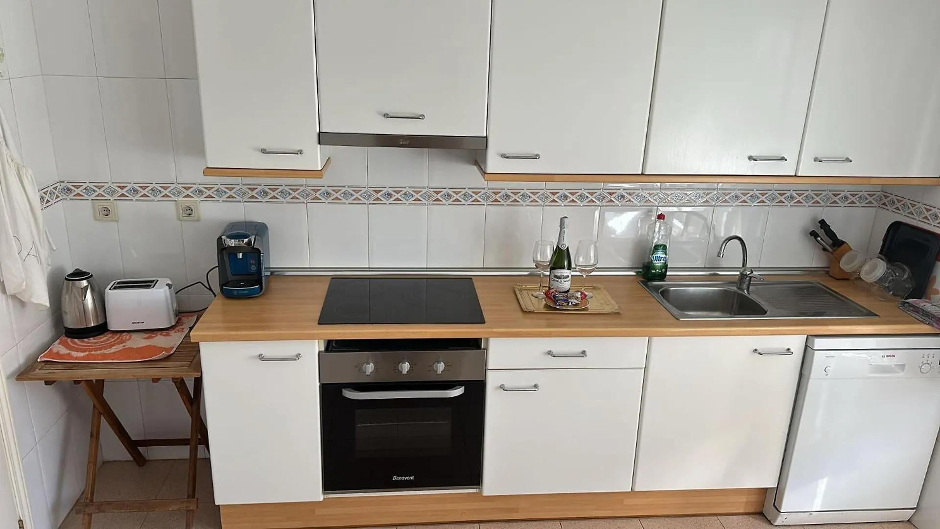 Carihuela Plaza Del Remo Apartman Torremolinos Spanyolország